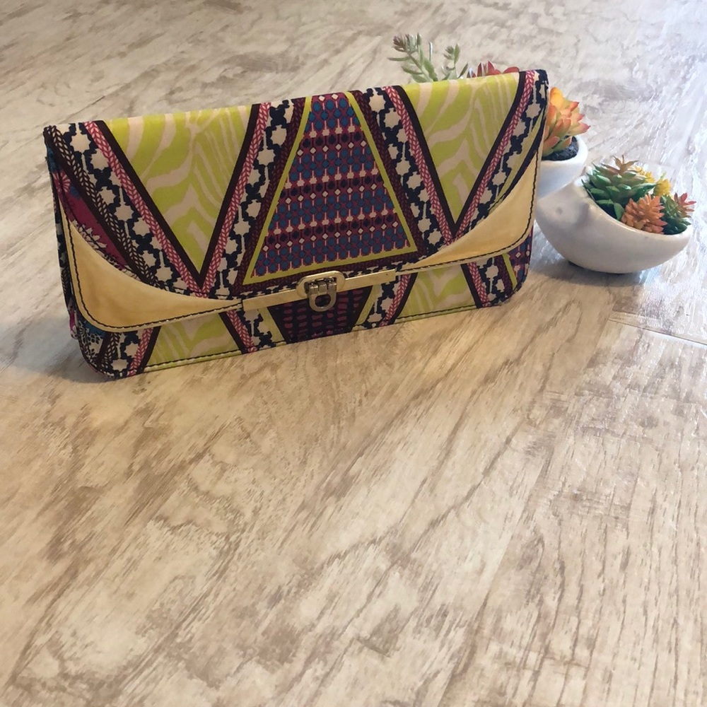 Clutch purse